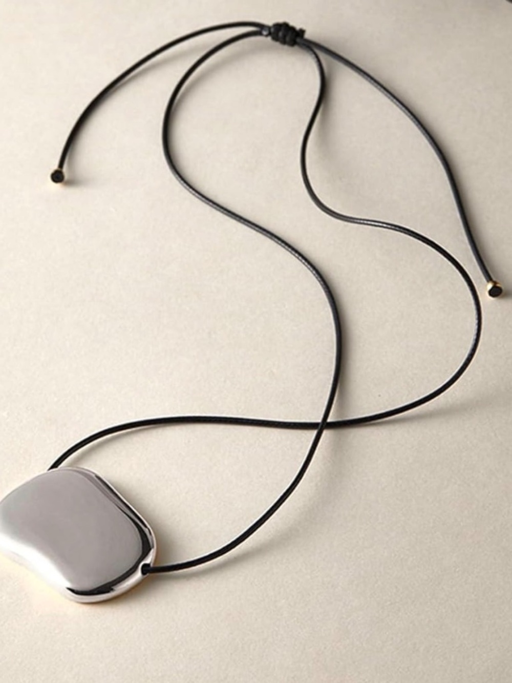 New - Chunky Gold Necklace for Women Minimalist Pebble‎ Pendant on Adjustable - Picture 4 of 4